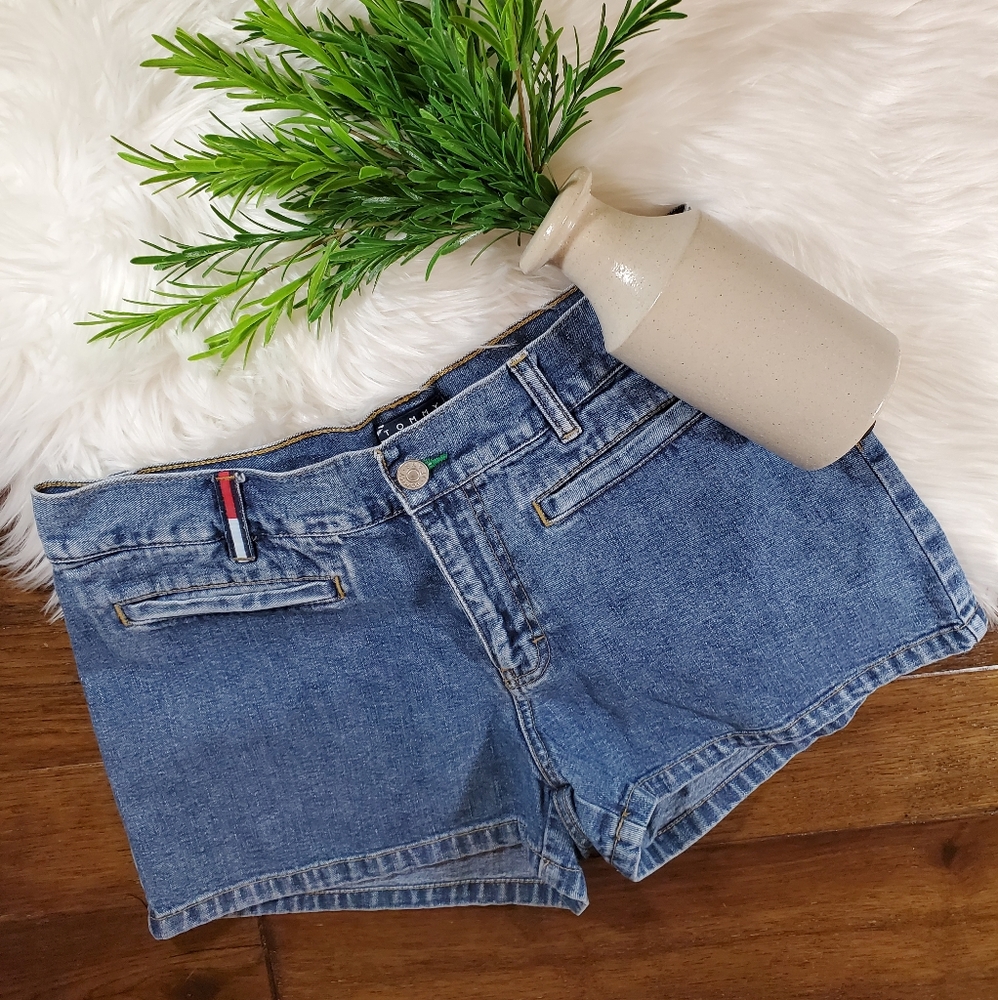Tommy Hilfiger Retro Denim Shorts | sz 9